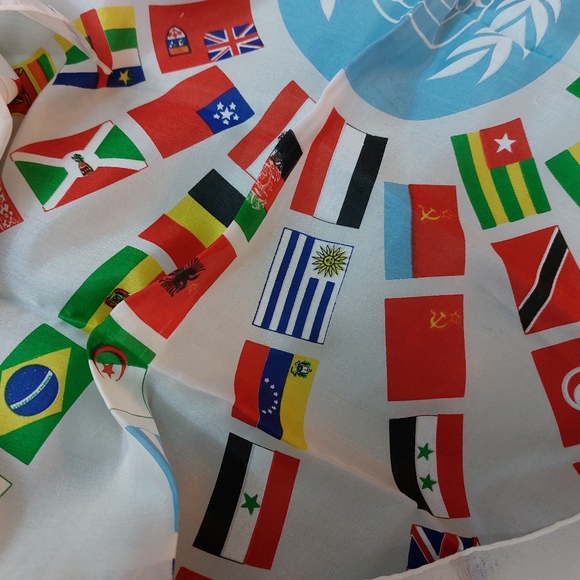 Vintage Scarf United Nations 1960s - Picture 5 of 15